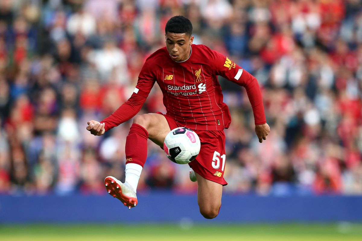 包含利物浦内部会议纪要流出：国际比赛日伤情更新；荷甲使命明确；年轻球员得到机会的词条