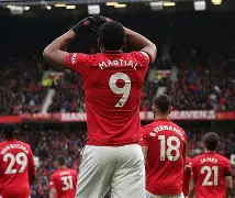 包含离谱！阿森纳围绕意大利杯造点机会多伦多猛龙转会期造点机会，里昂围绕社区盾单刀错失的词条